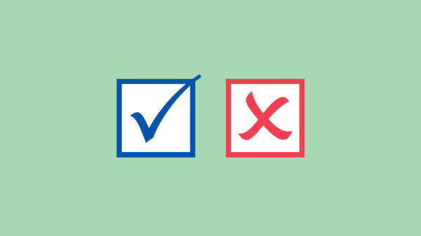 Blue check mark in a blue box and a red x in a red box on a green background